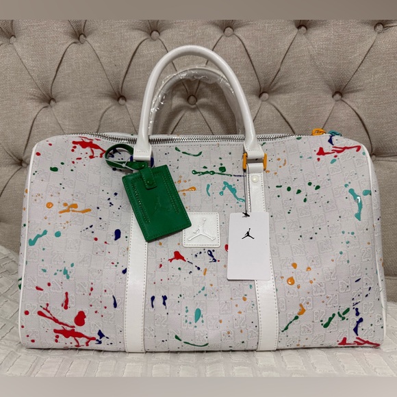 NWT Jordan Monogram duffle bag Paint Splatter Sail Green - Picture 3 of 12